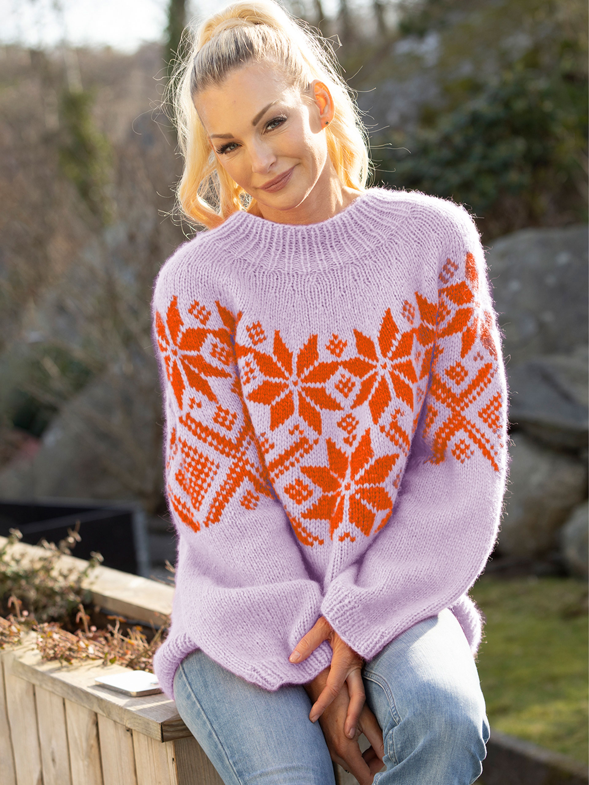 2416-2 Luna sweater lyse lilla/stærk orange