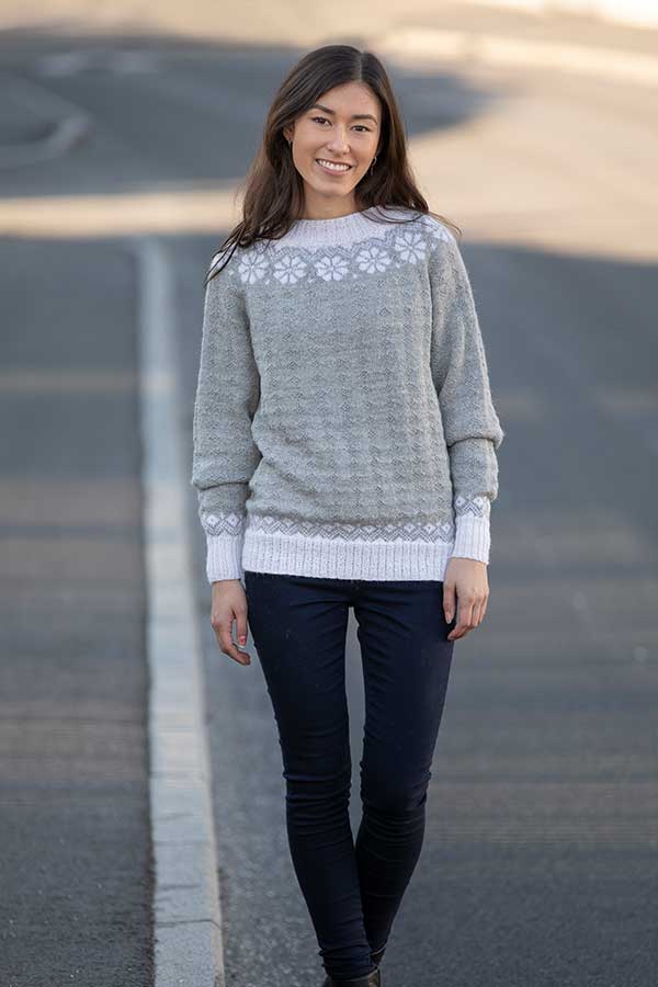 69131 Lydia sweater lys grå
