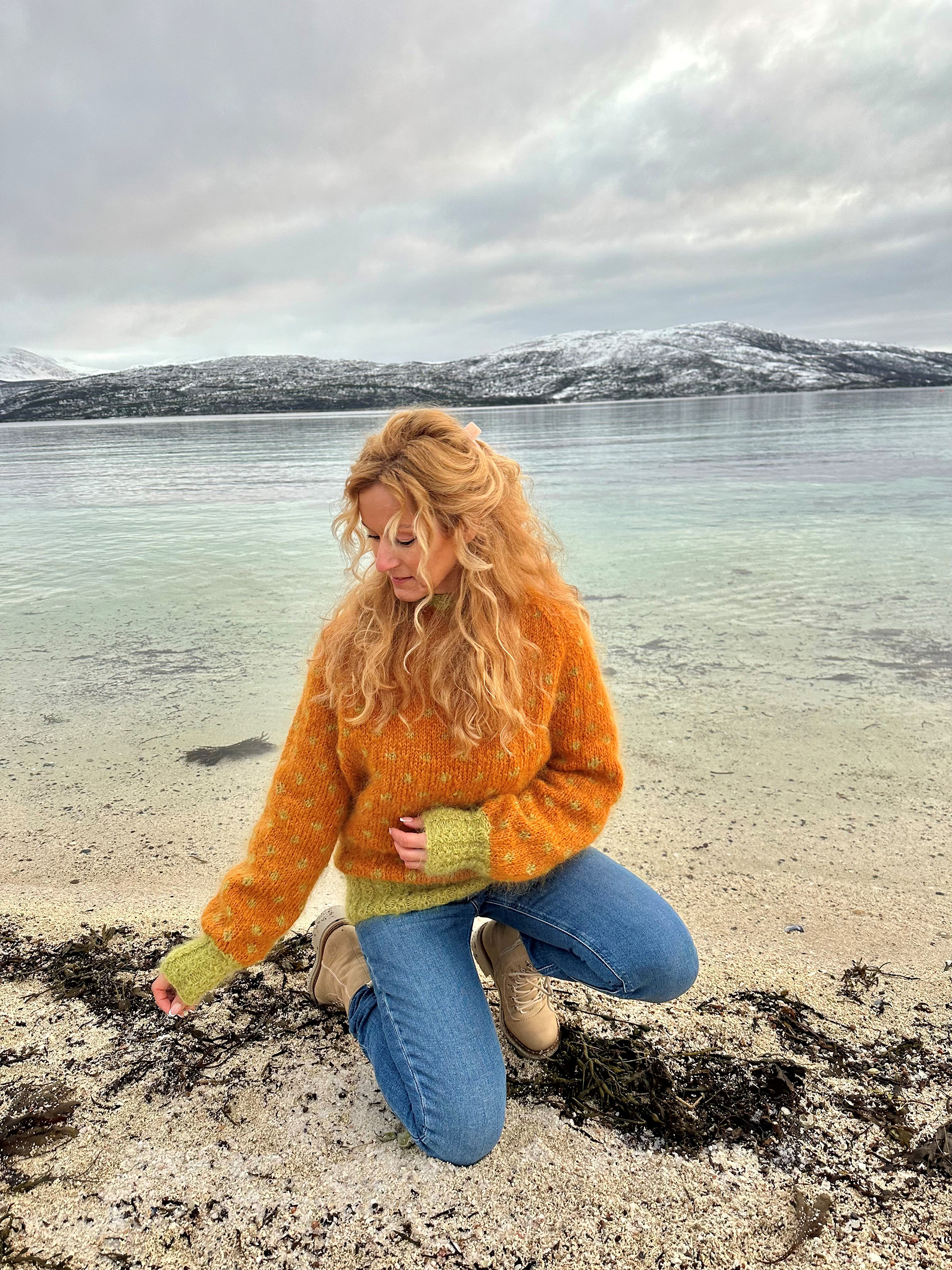 521E-04b Mariell sweater