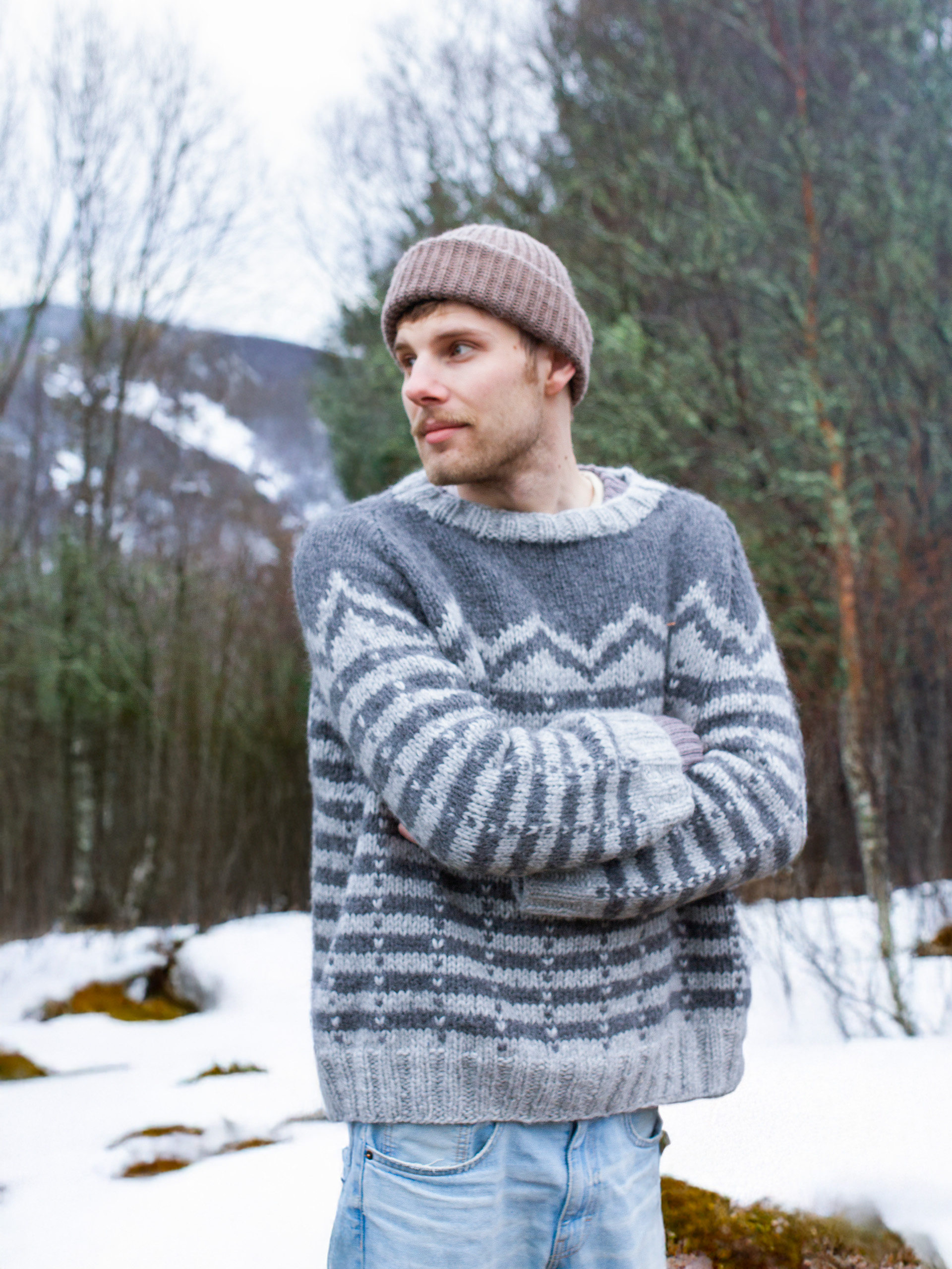 521K-14b MYRA sweater herre