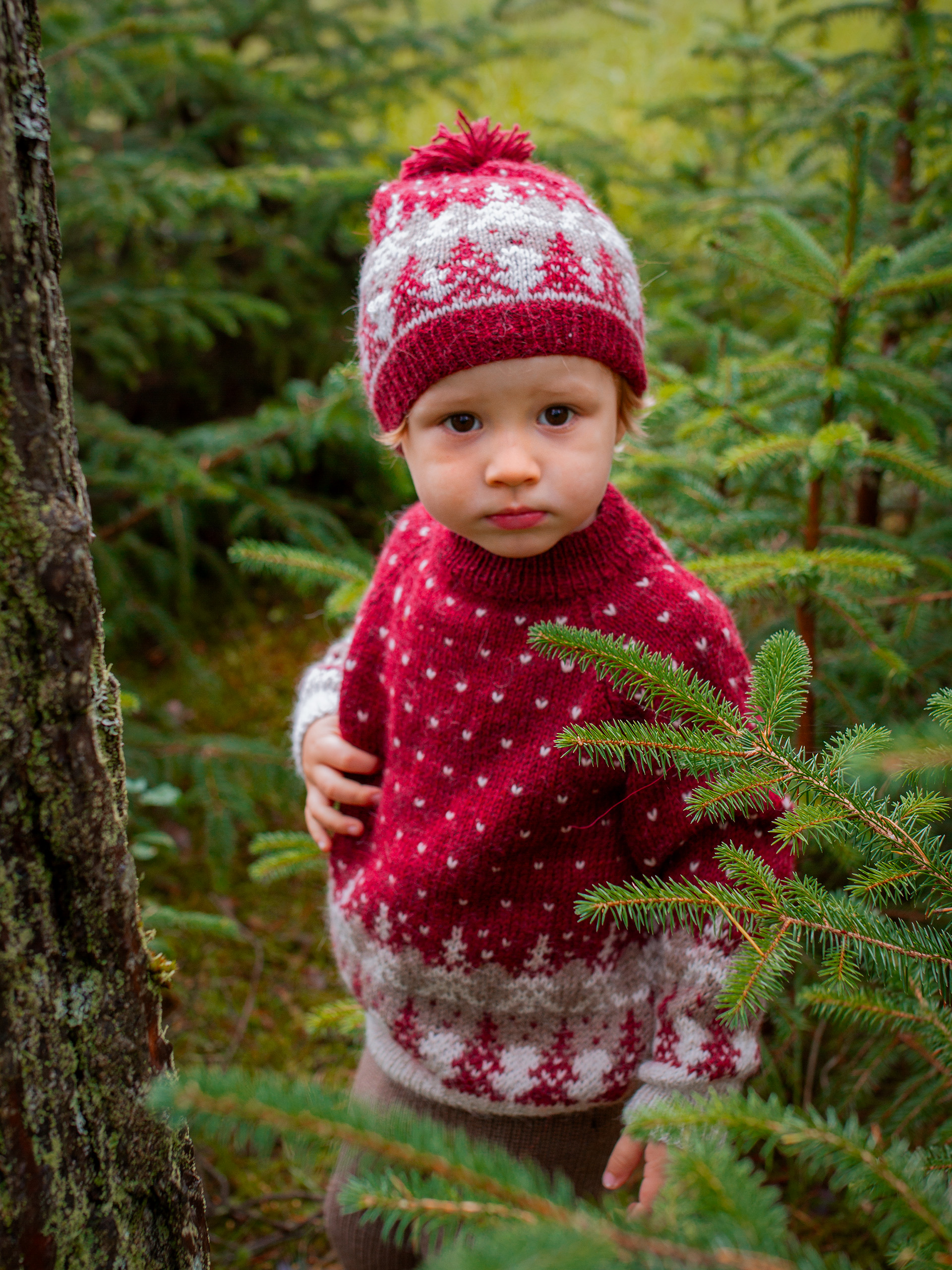 424K-02a PINEWOOD bluse og hue