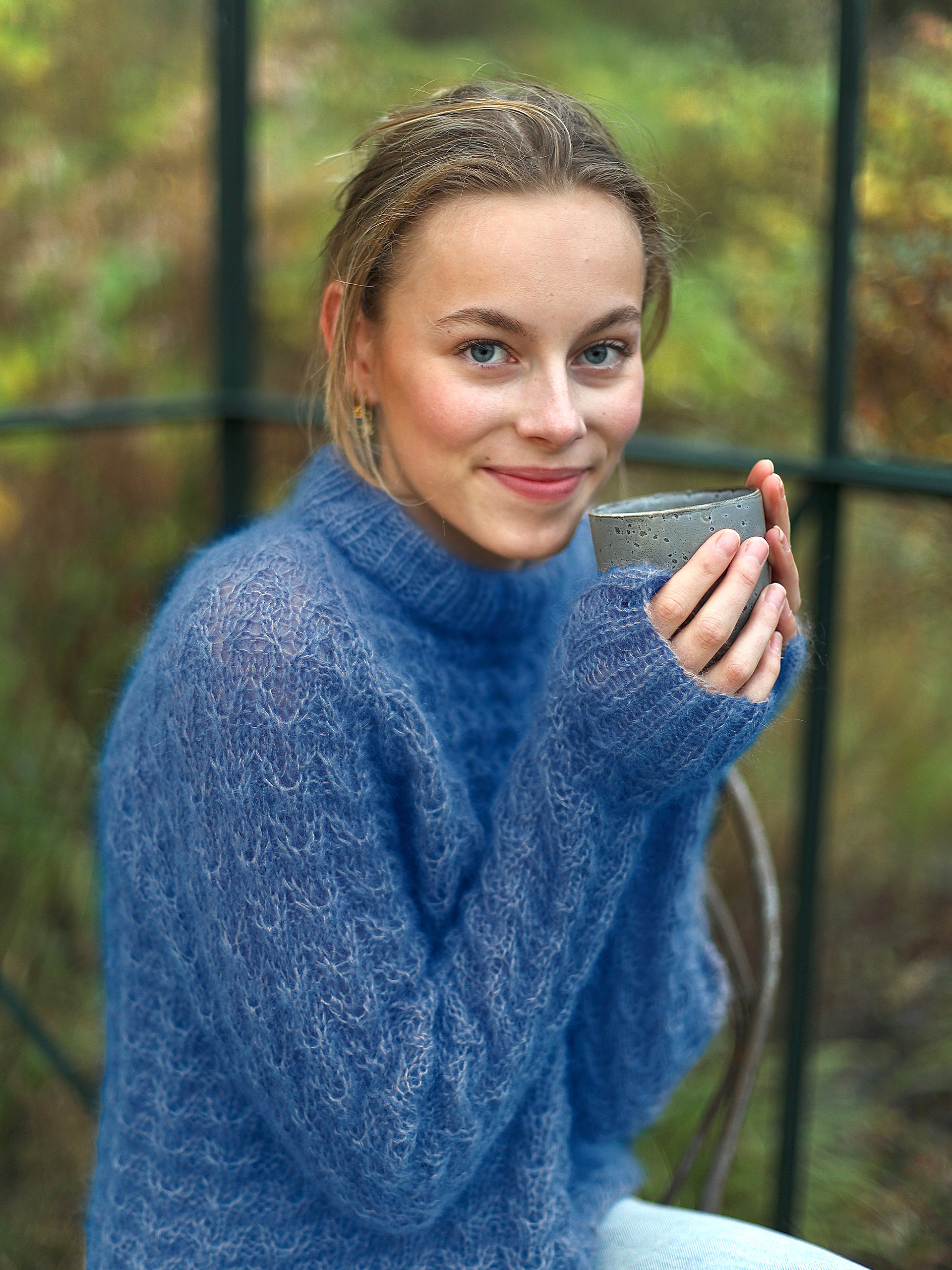 SINA sweater blåklokke