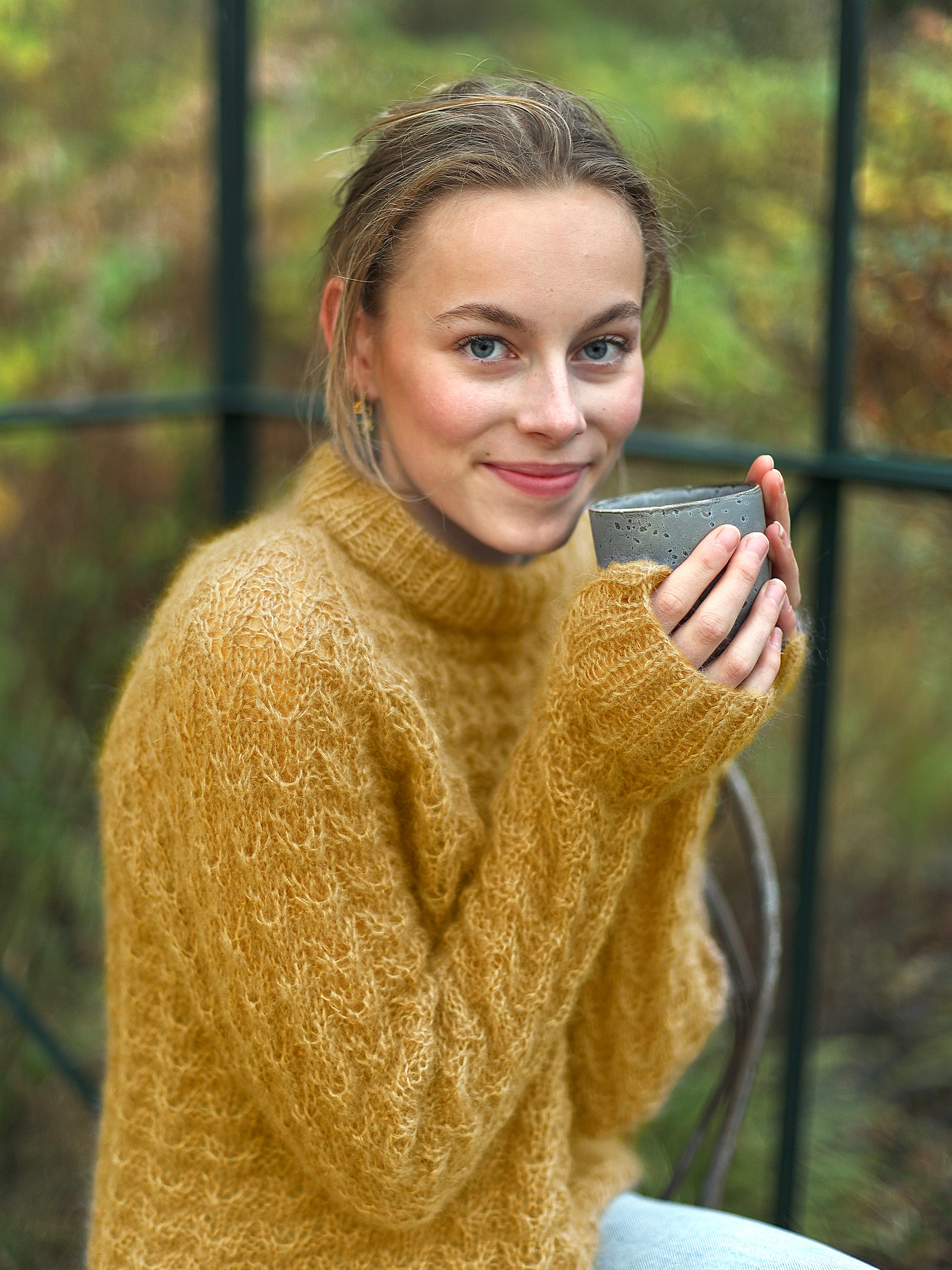 SINA sweater gylden gul