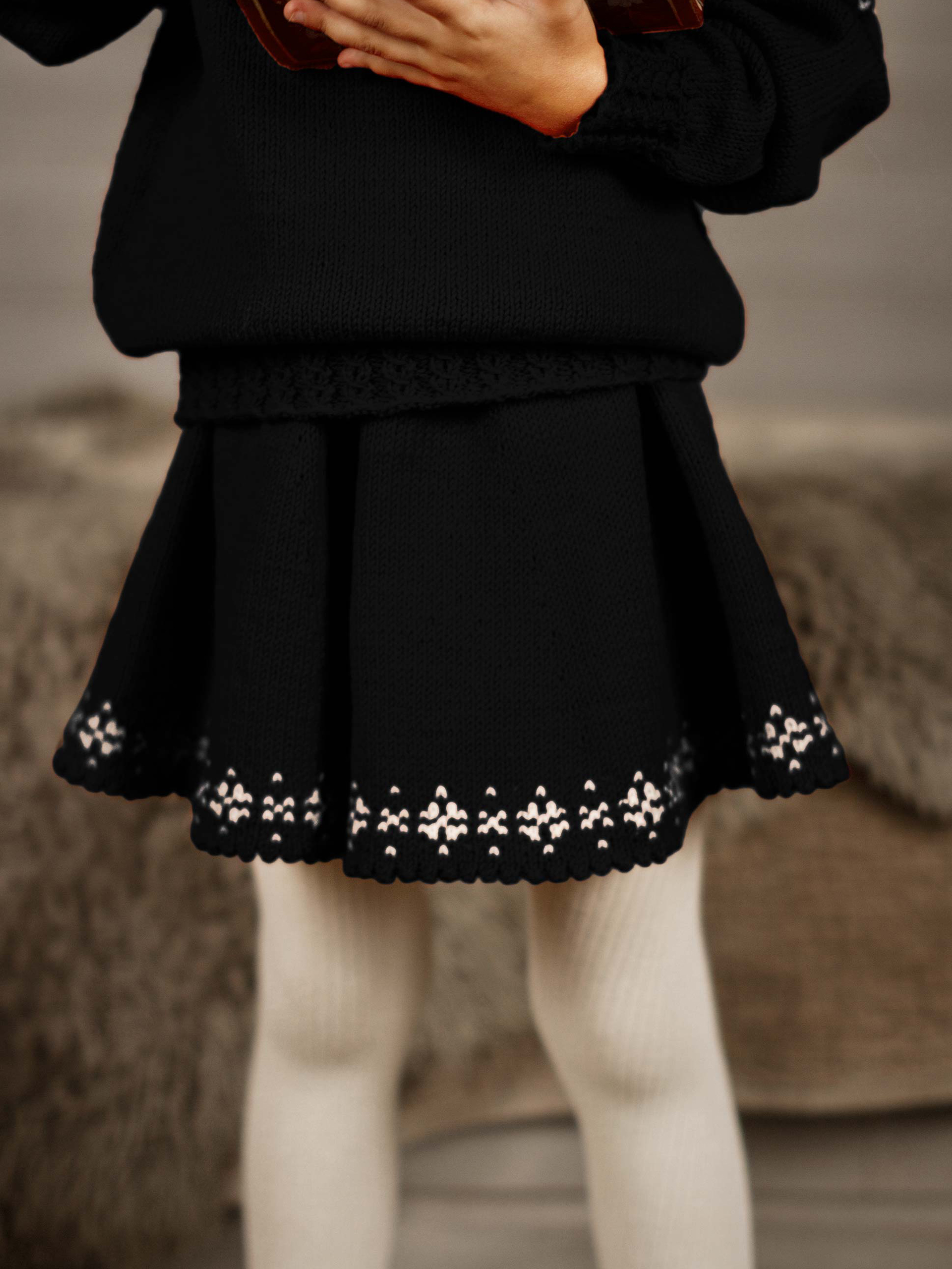 STJERNESKØRT sort/kitt