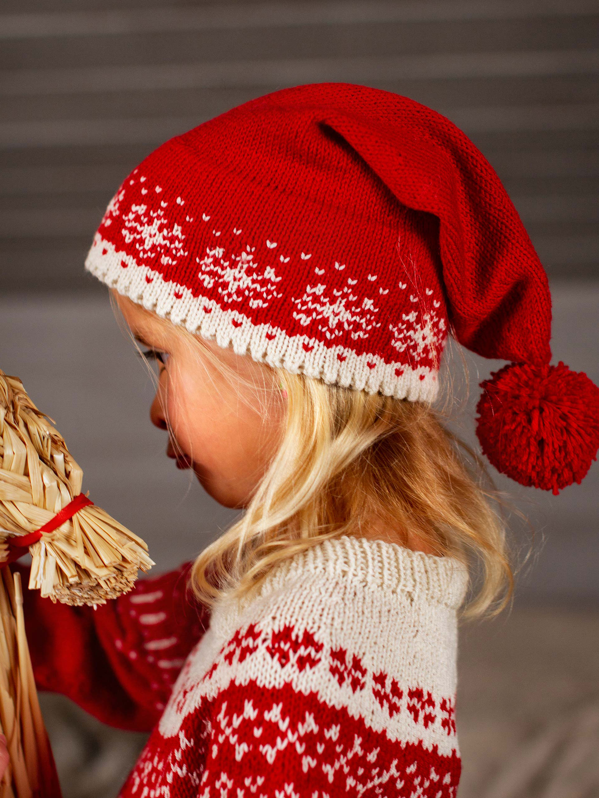 STJERNESKUD nissehue rød/kitt