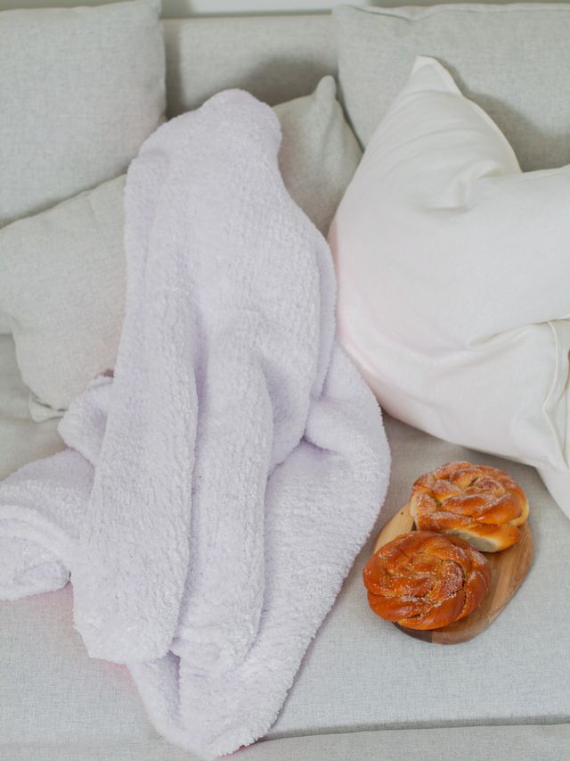 24024-G Teddy hug teppe - Hvit