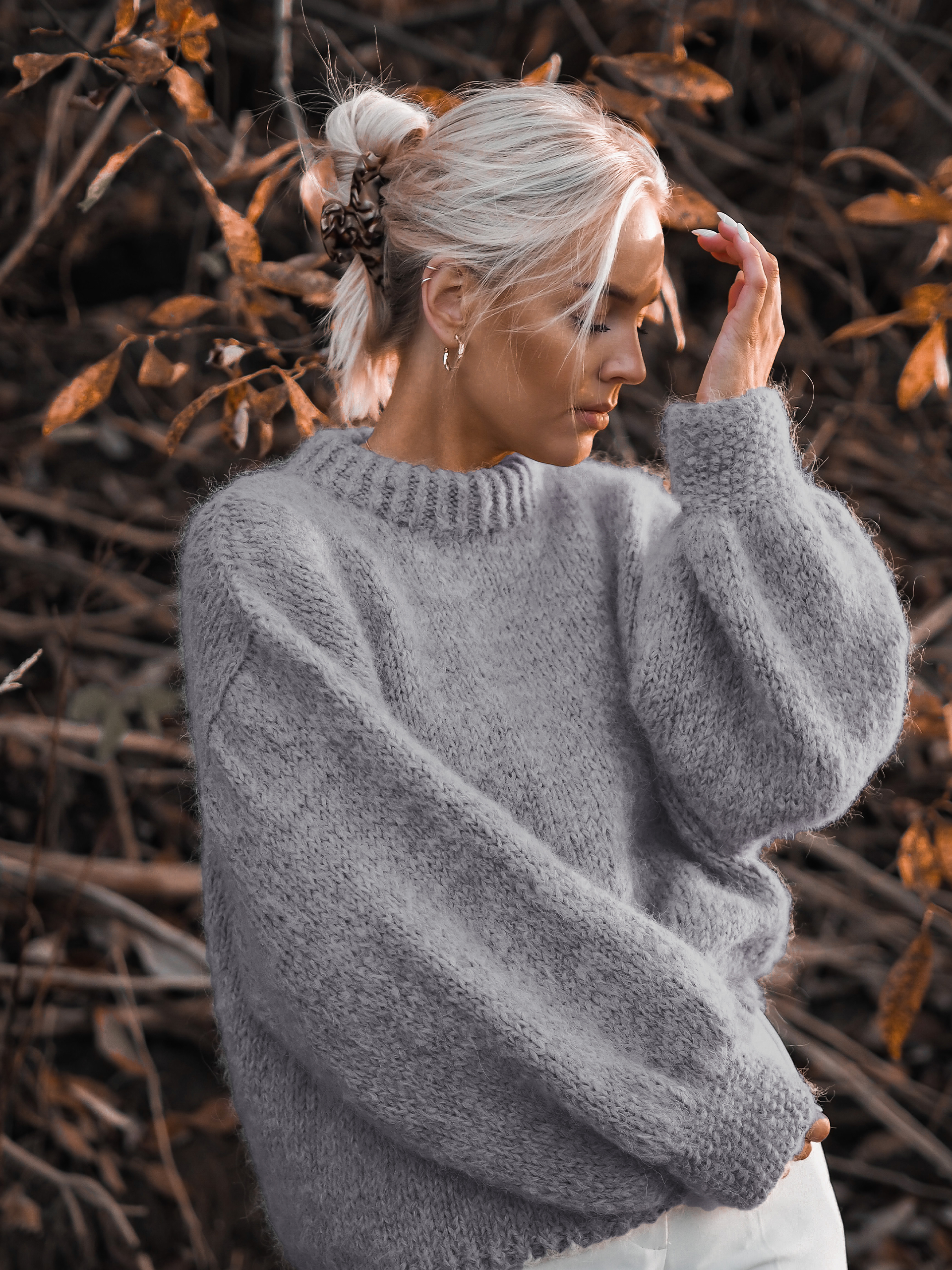 THE BASIC sweater grå