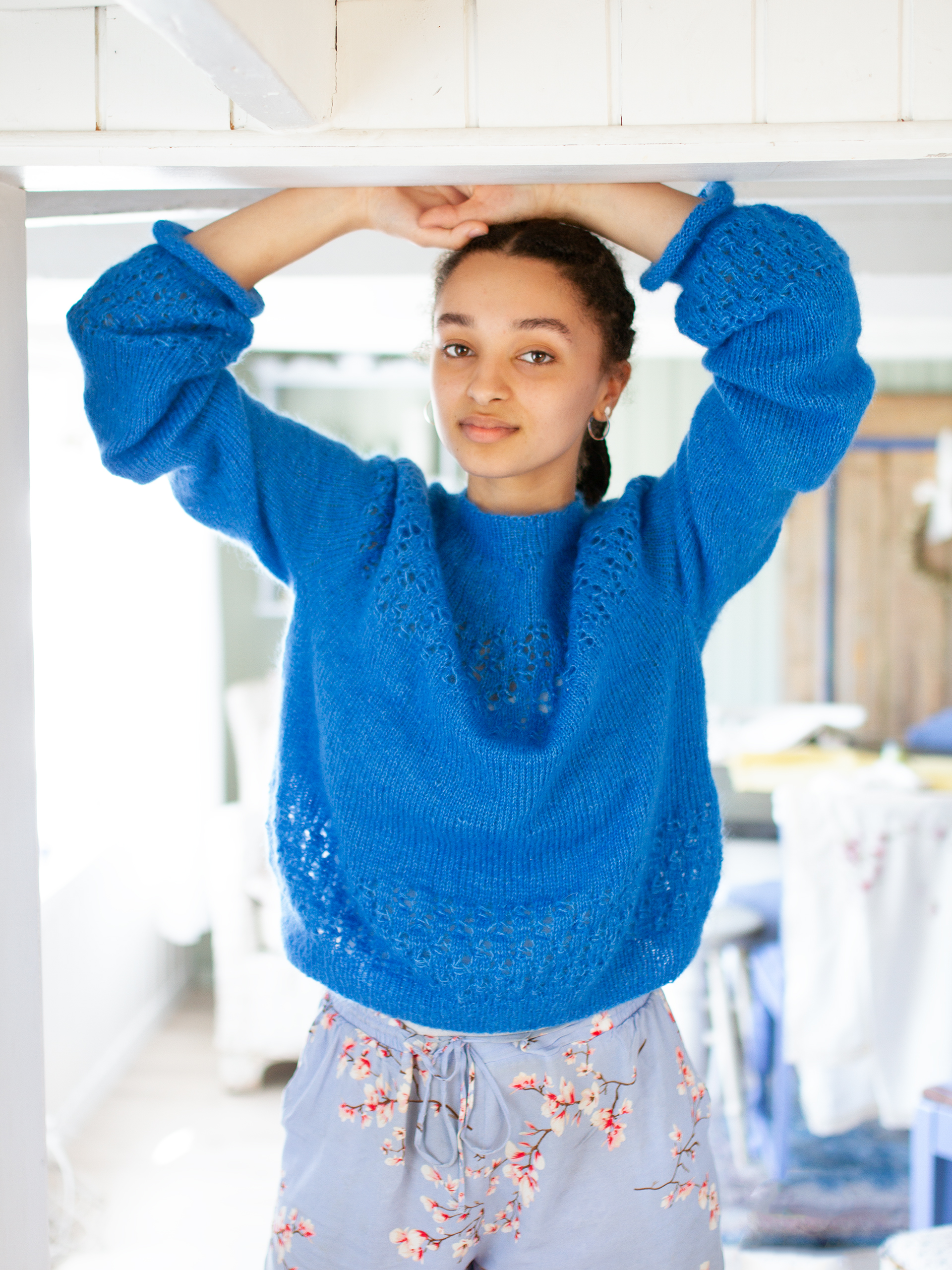 323K-11d VENUS sweater