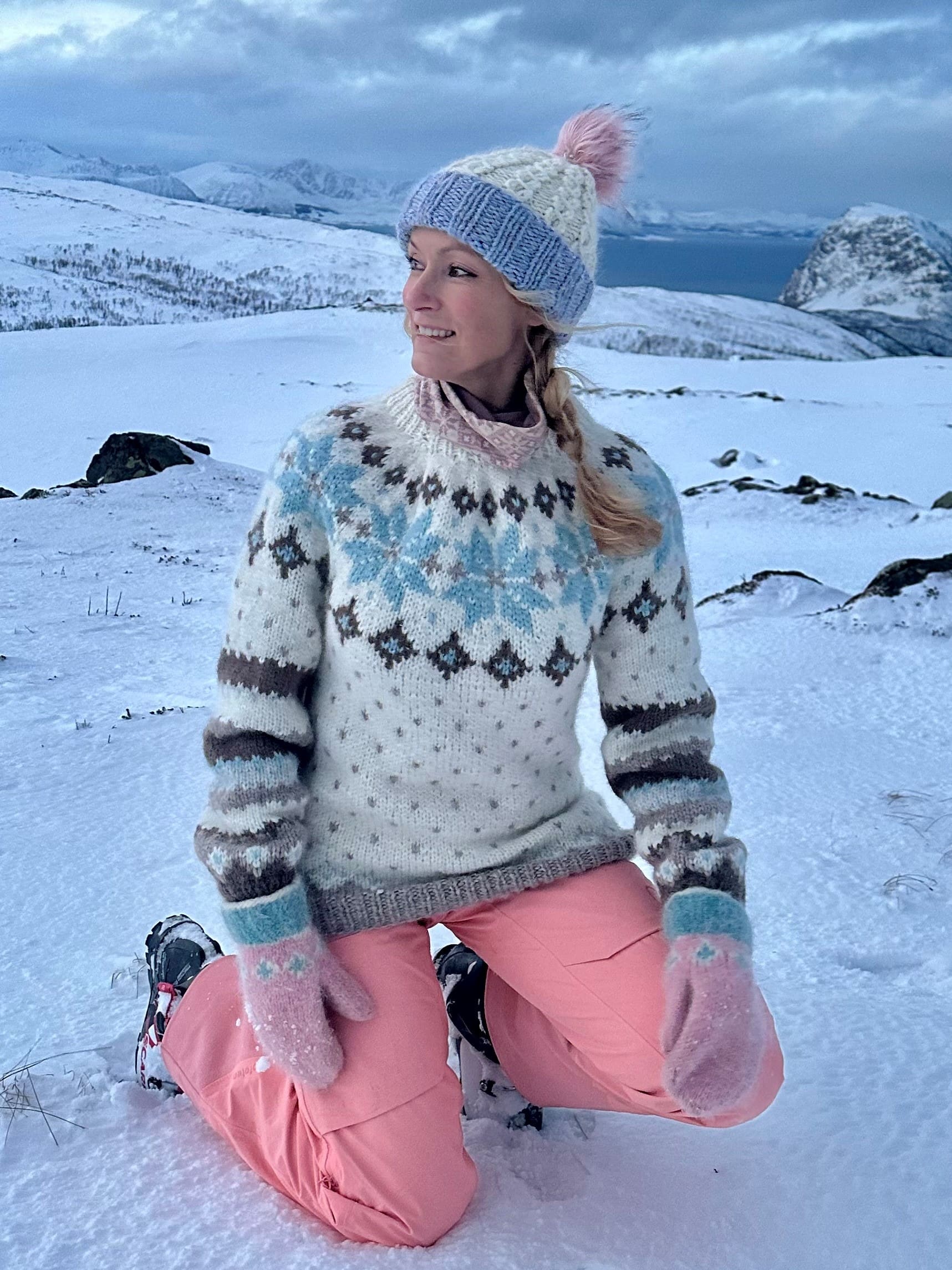 521E-09c Vinterstjerne sweater fra nord