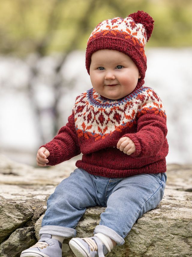 0001-05a Seidra genser og lue