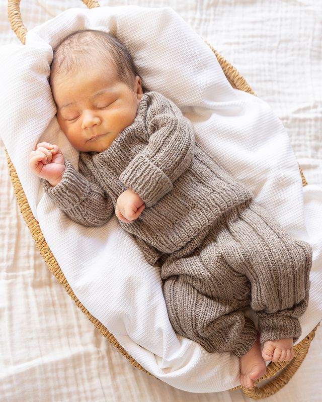 0012-2b Mys-sweater og -bukser