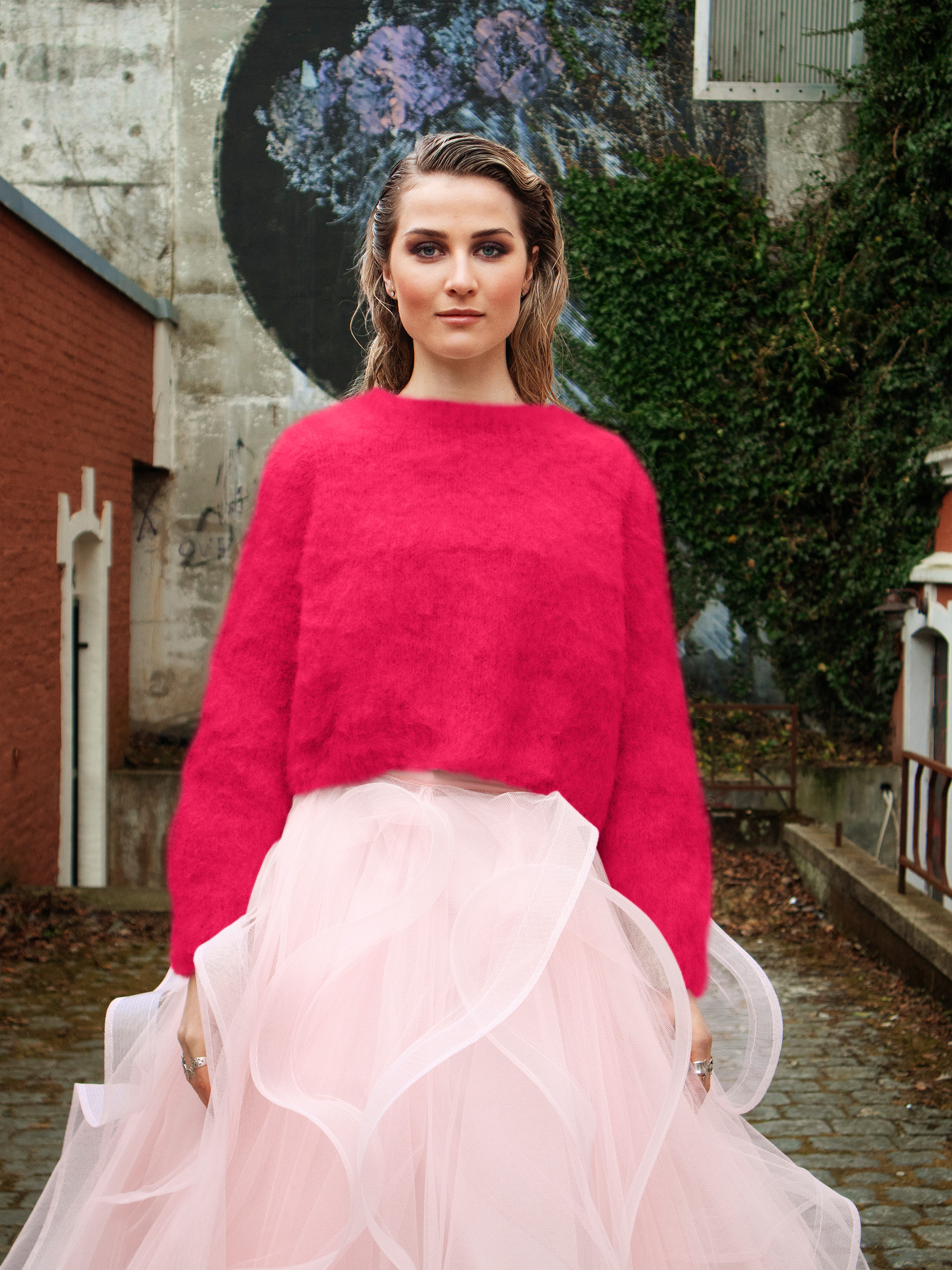 01-02j Bursti genser