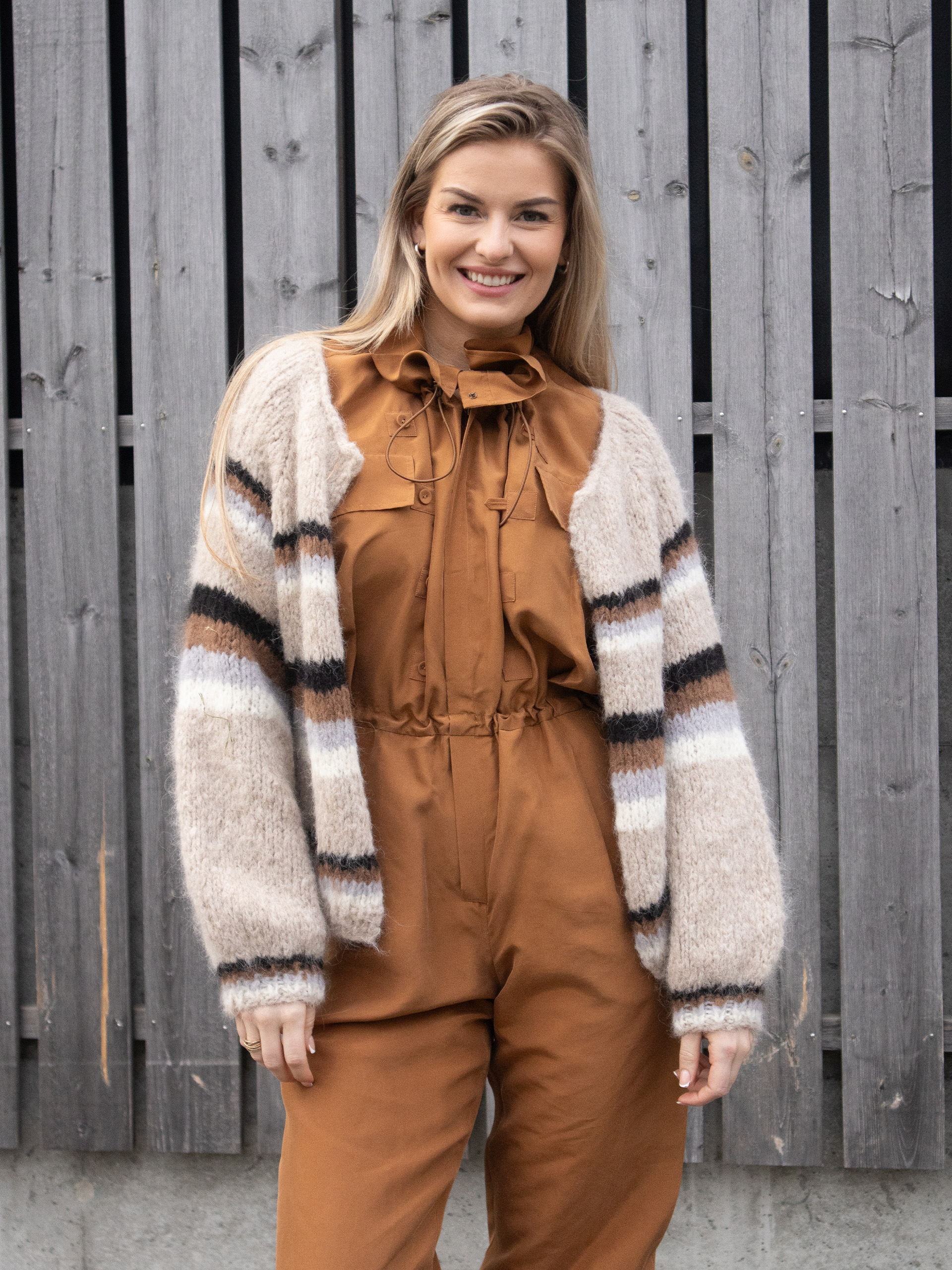 01-12a Dandelion raglan jakke