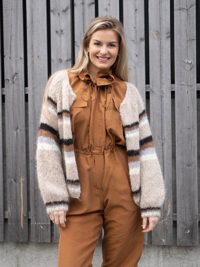 01-12a Dandelion raglan jakke