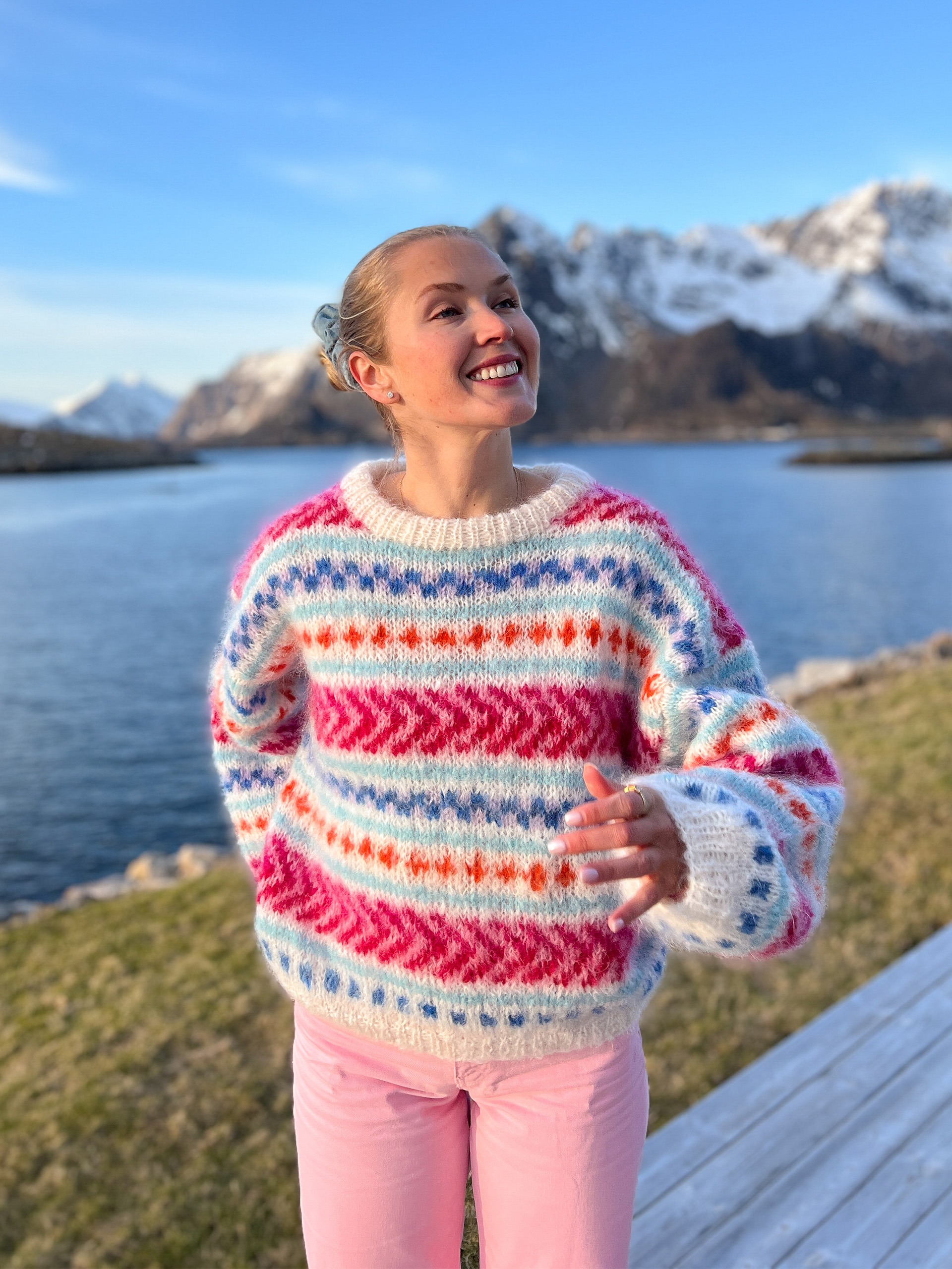 IR 02-03a Hanami sweater (Påfugl in Paris)