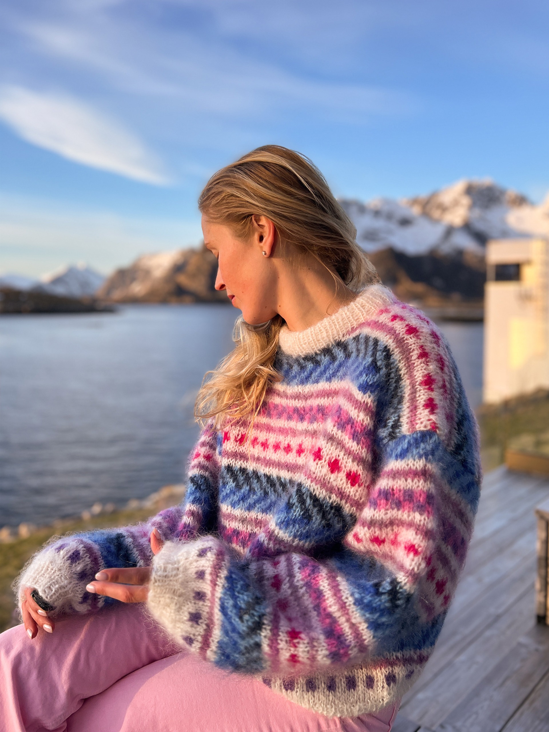 IR 02-03b Hanami sweater (Påfugl in Paris)