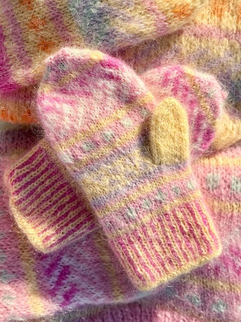 IR 02-15a Hanami votter (Soft)