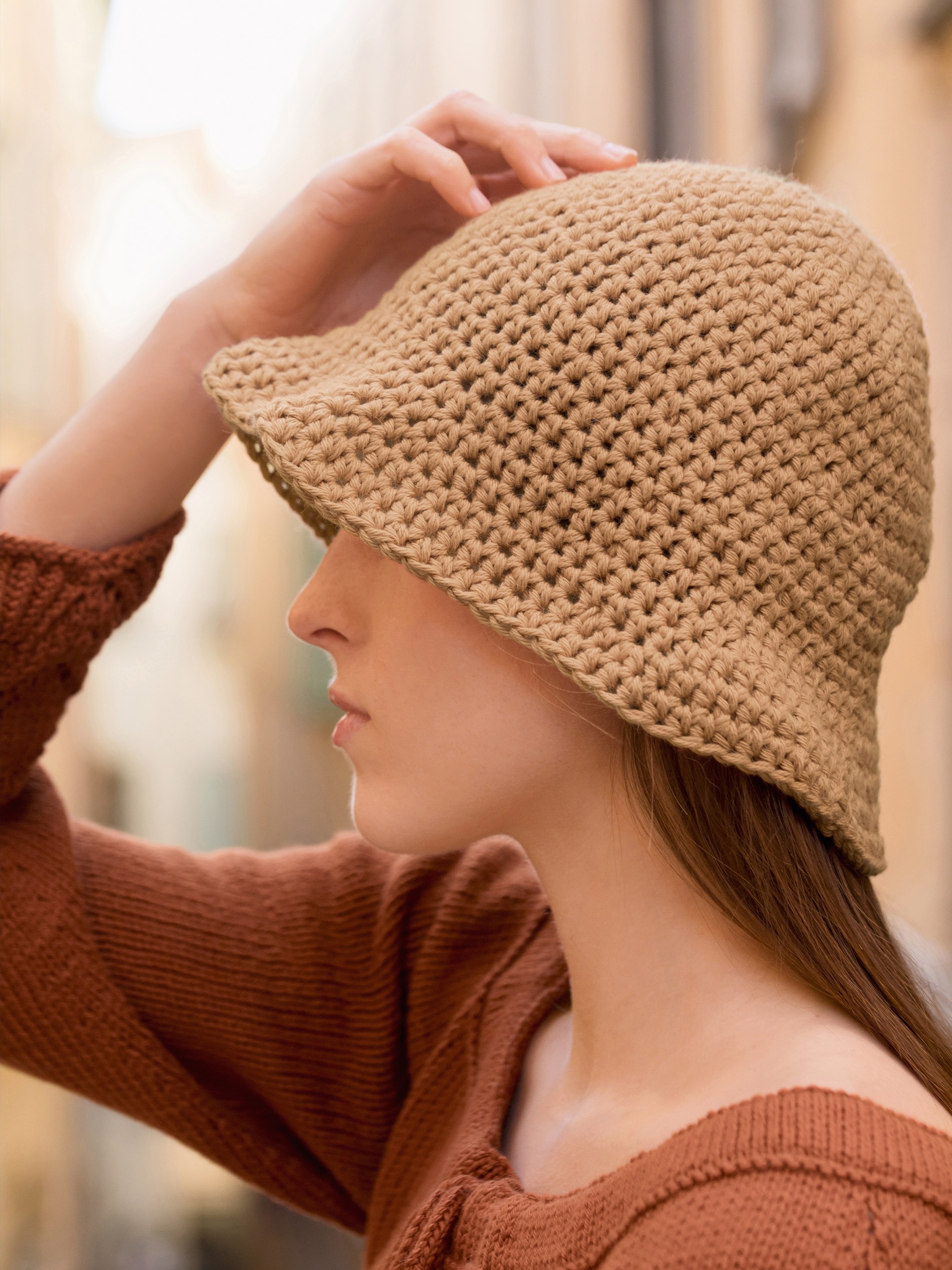 07-11h Daisy bøttehatt