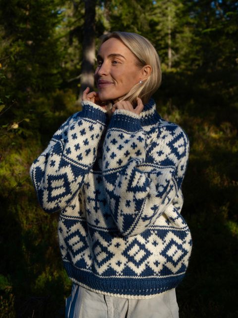 ØK 09-02 Lyngøya genser