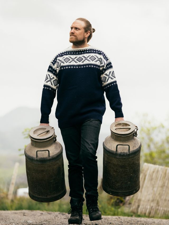 137-12 Cortina unisex genser