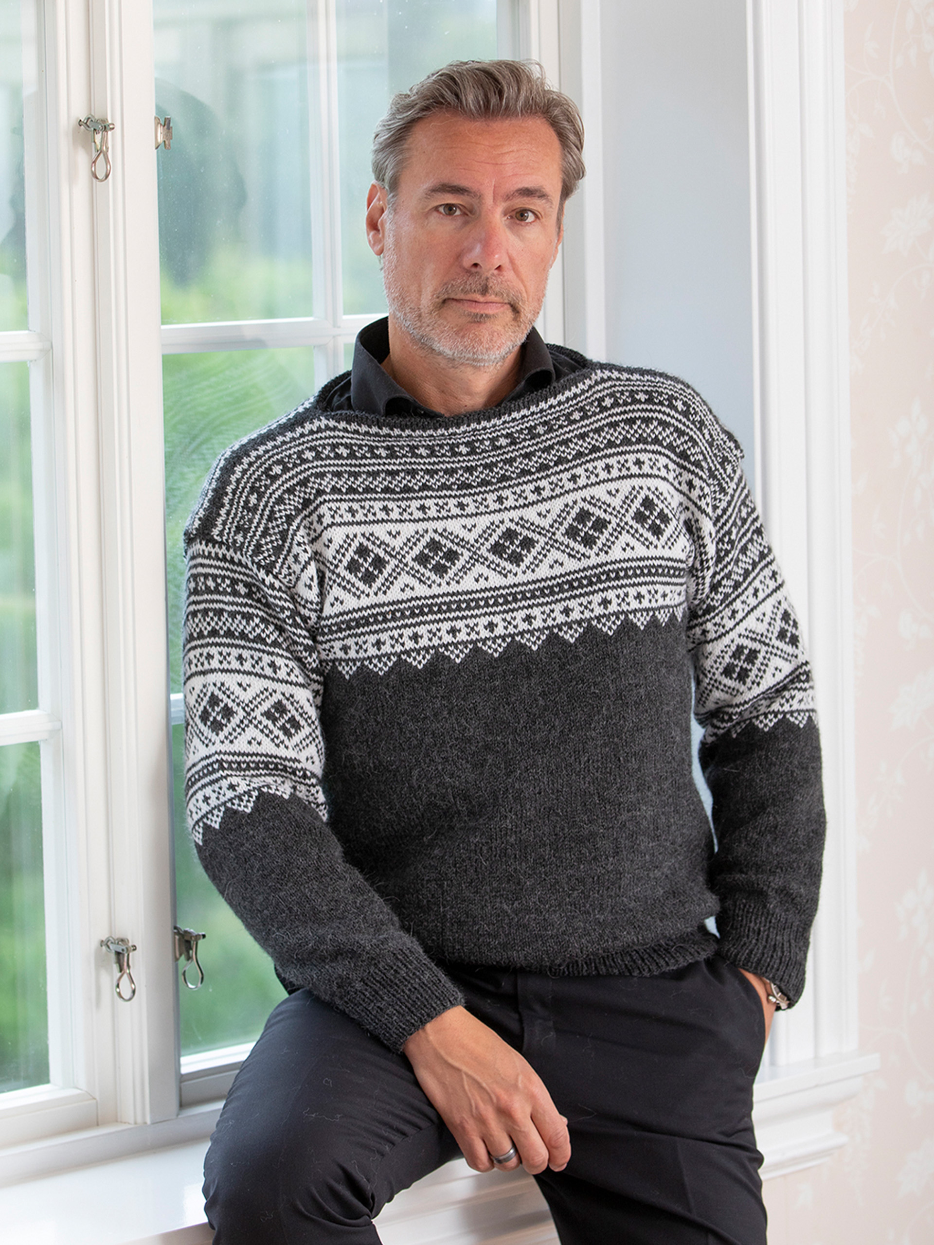 2428-9 Siggor genser