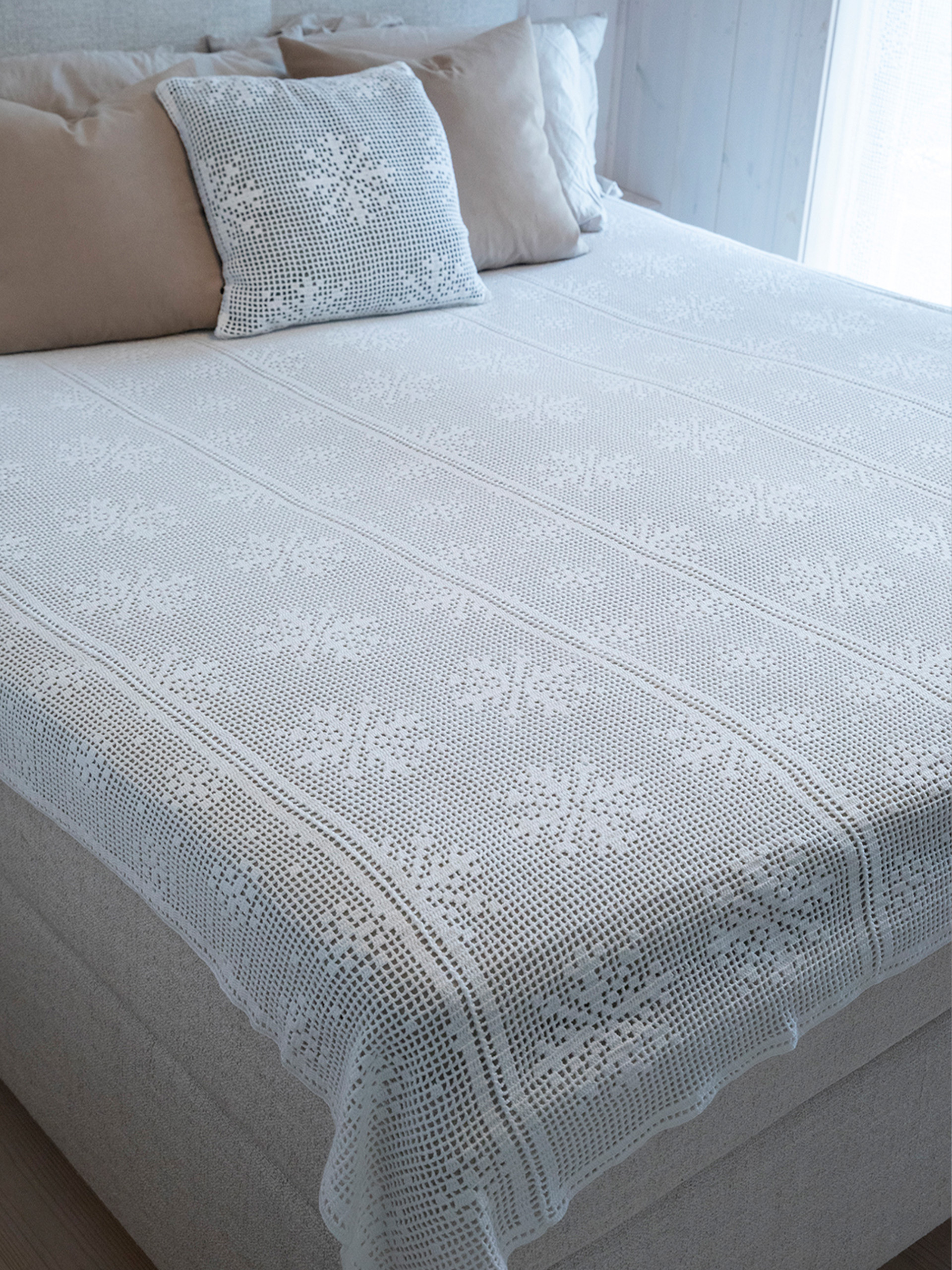 2429-2 Crystals sengeteppe