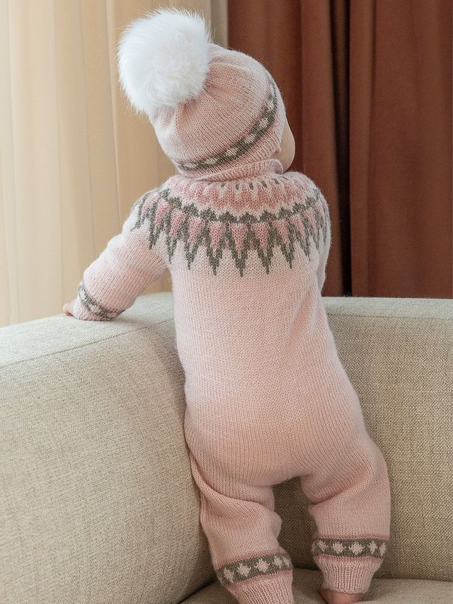 2506-4 Oldefar dress og lue