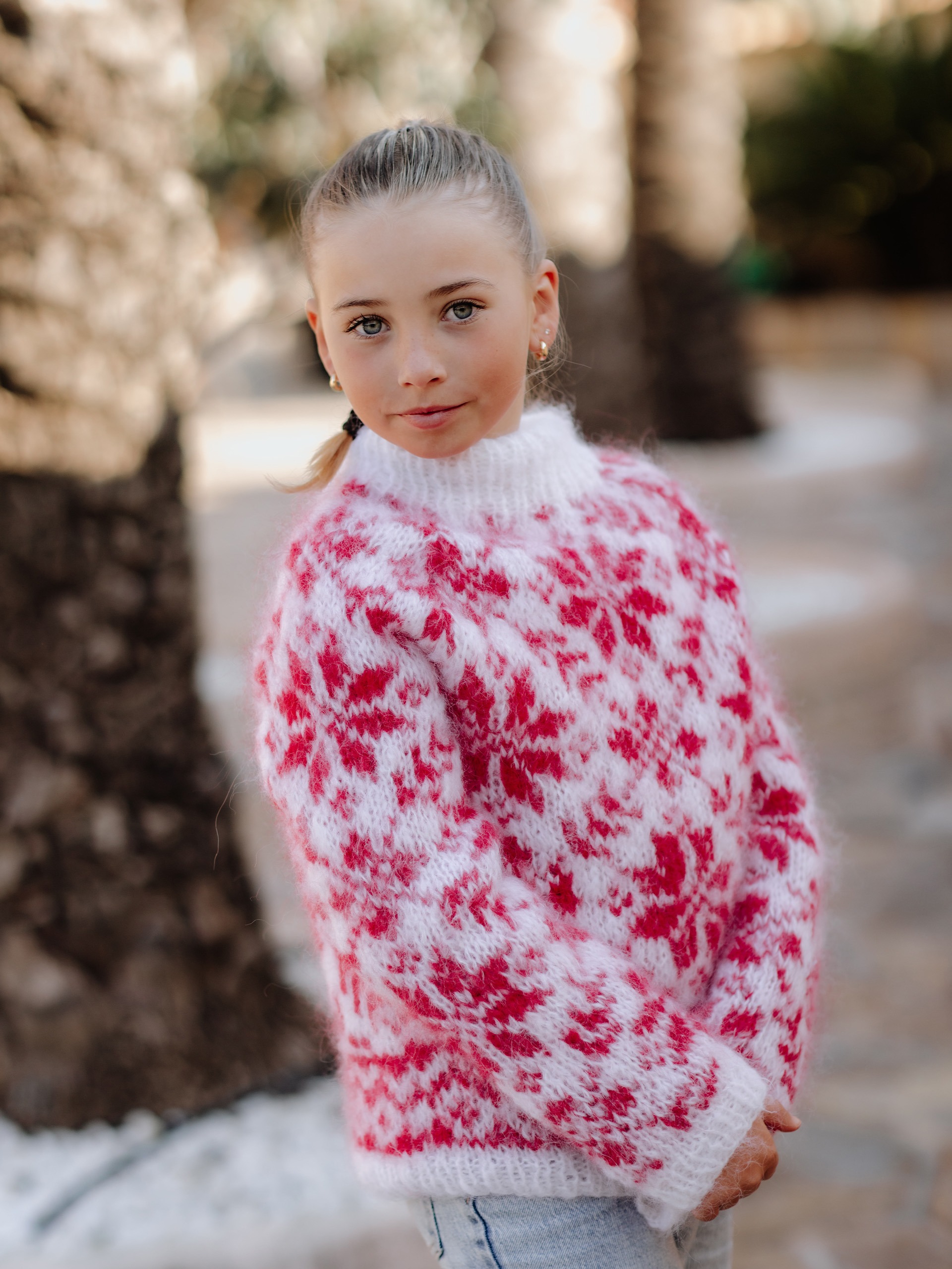 26-02a Carly børnegenser (Mohair)