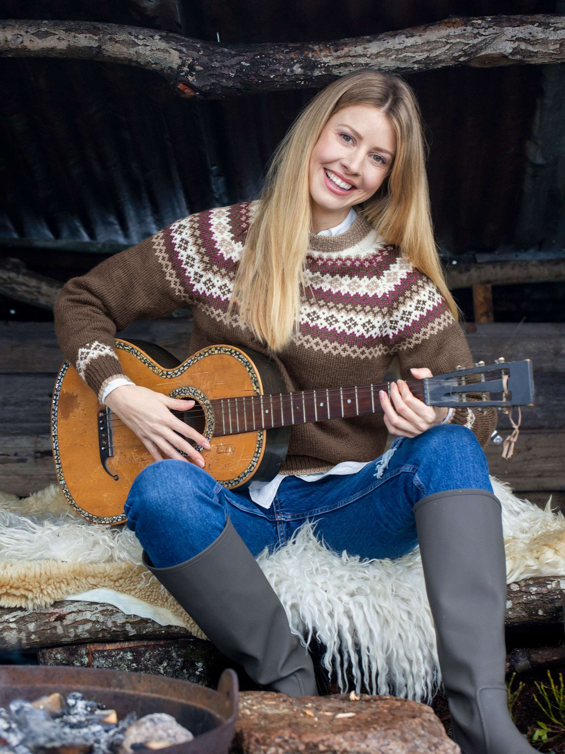 284-01b Rikke genser