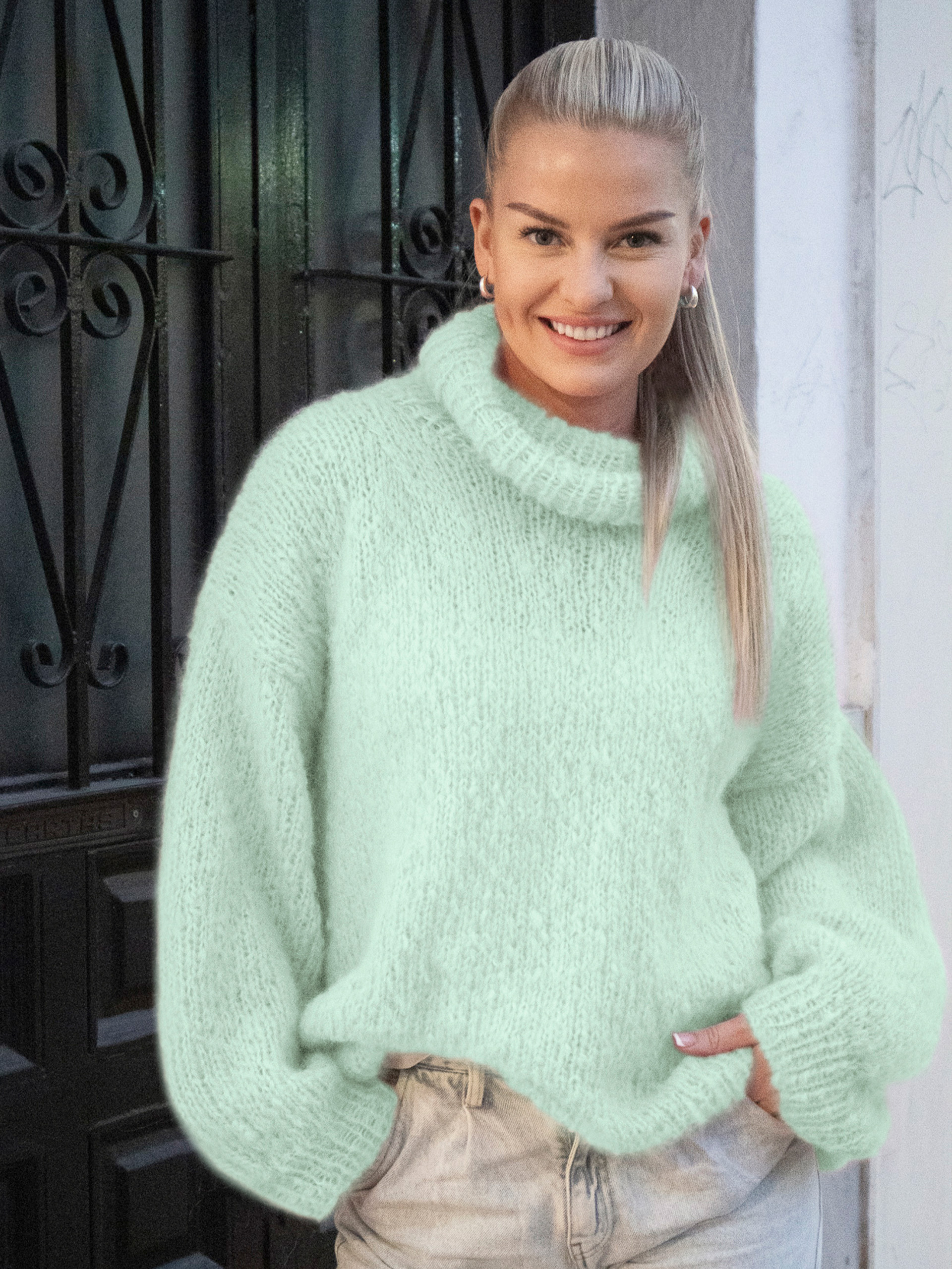 311-10f Melina genser