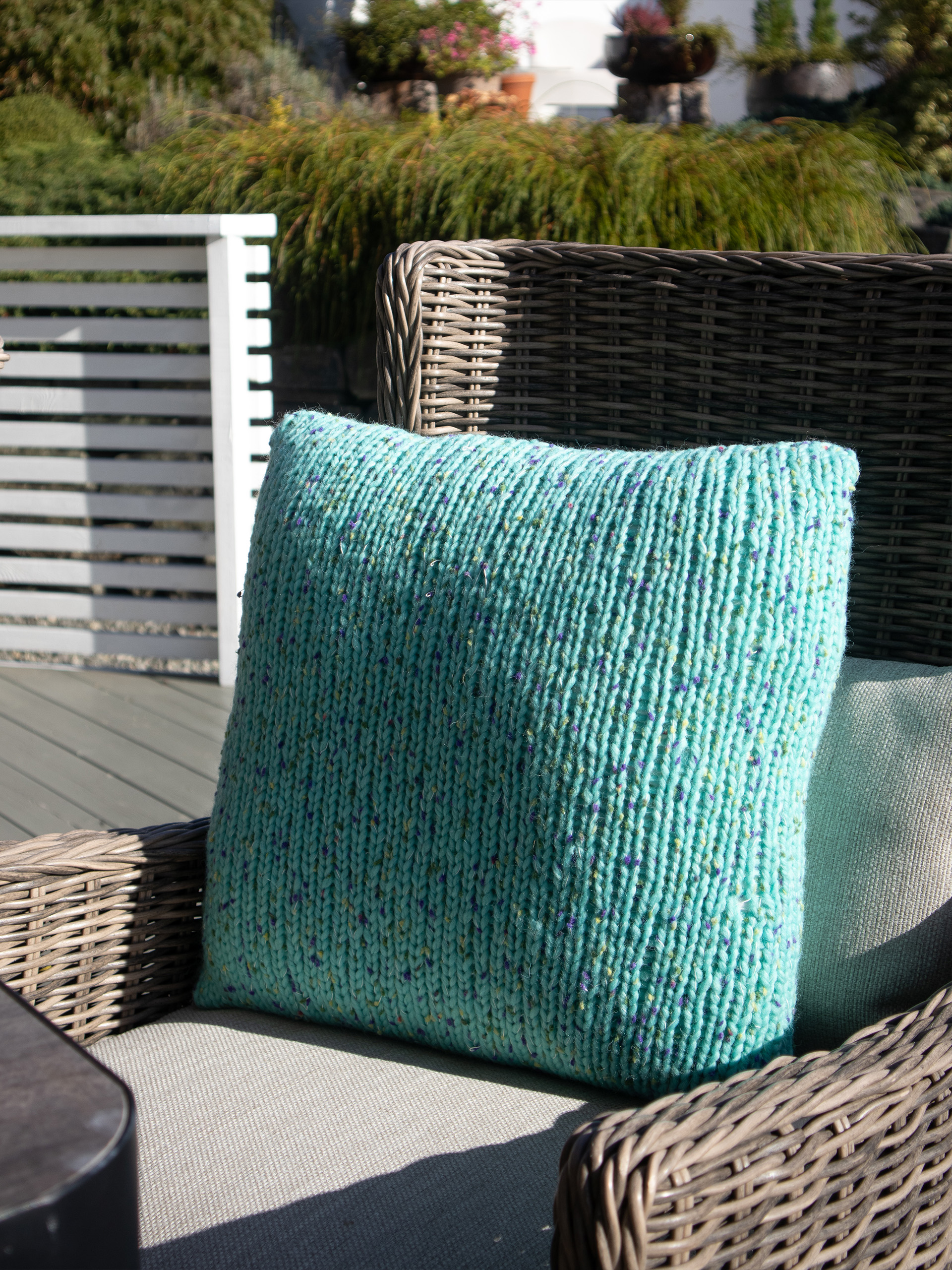 323-07b Ulldots pute