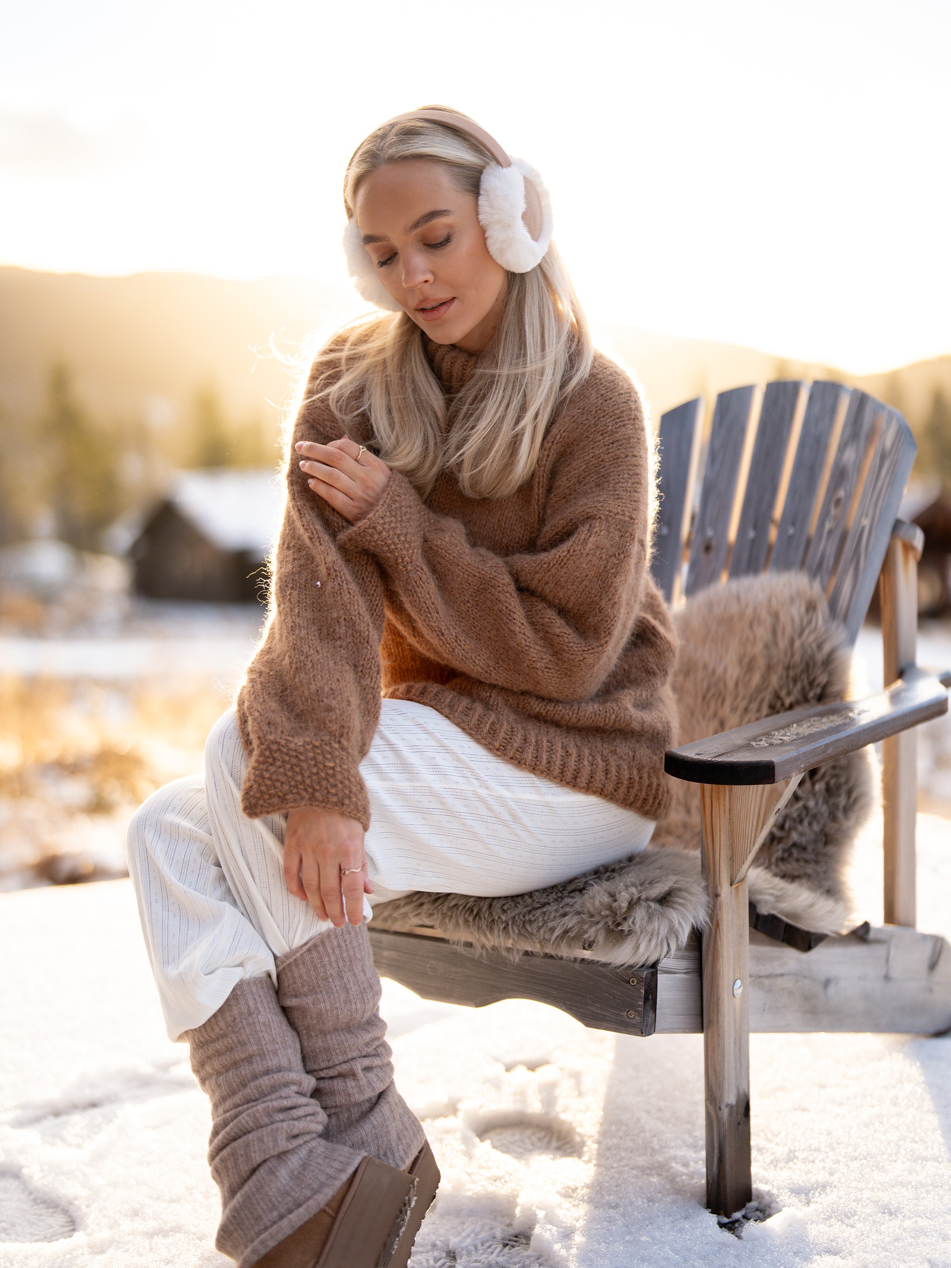 528V-01b The Basic Studio