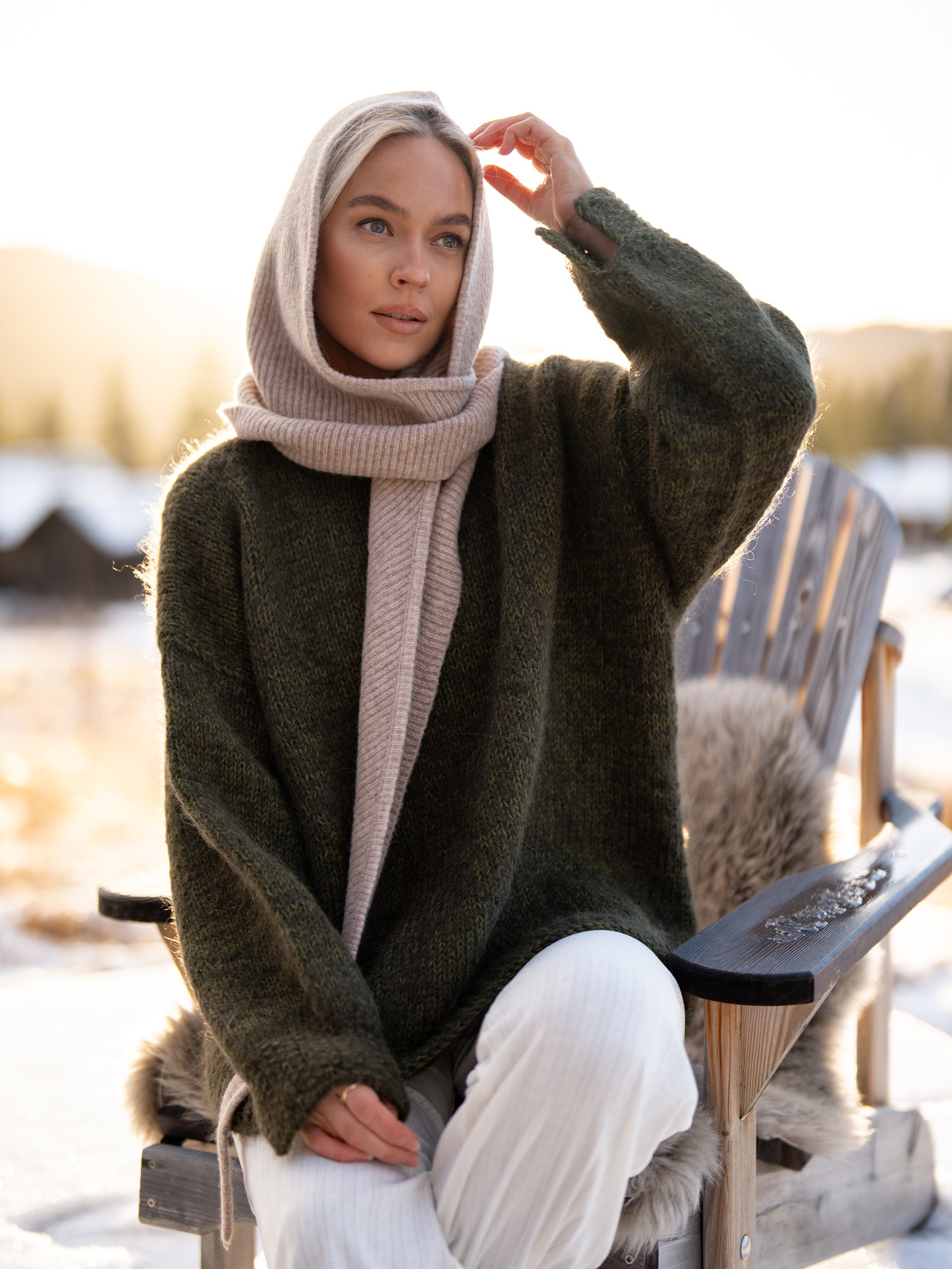 528V-01d The Basic Studio