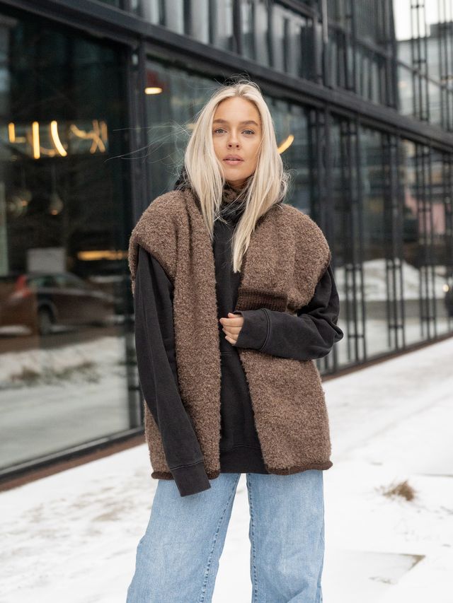 621V-01a ARLO knit vest