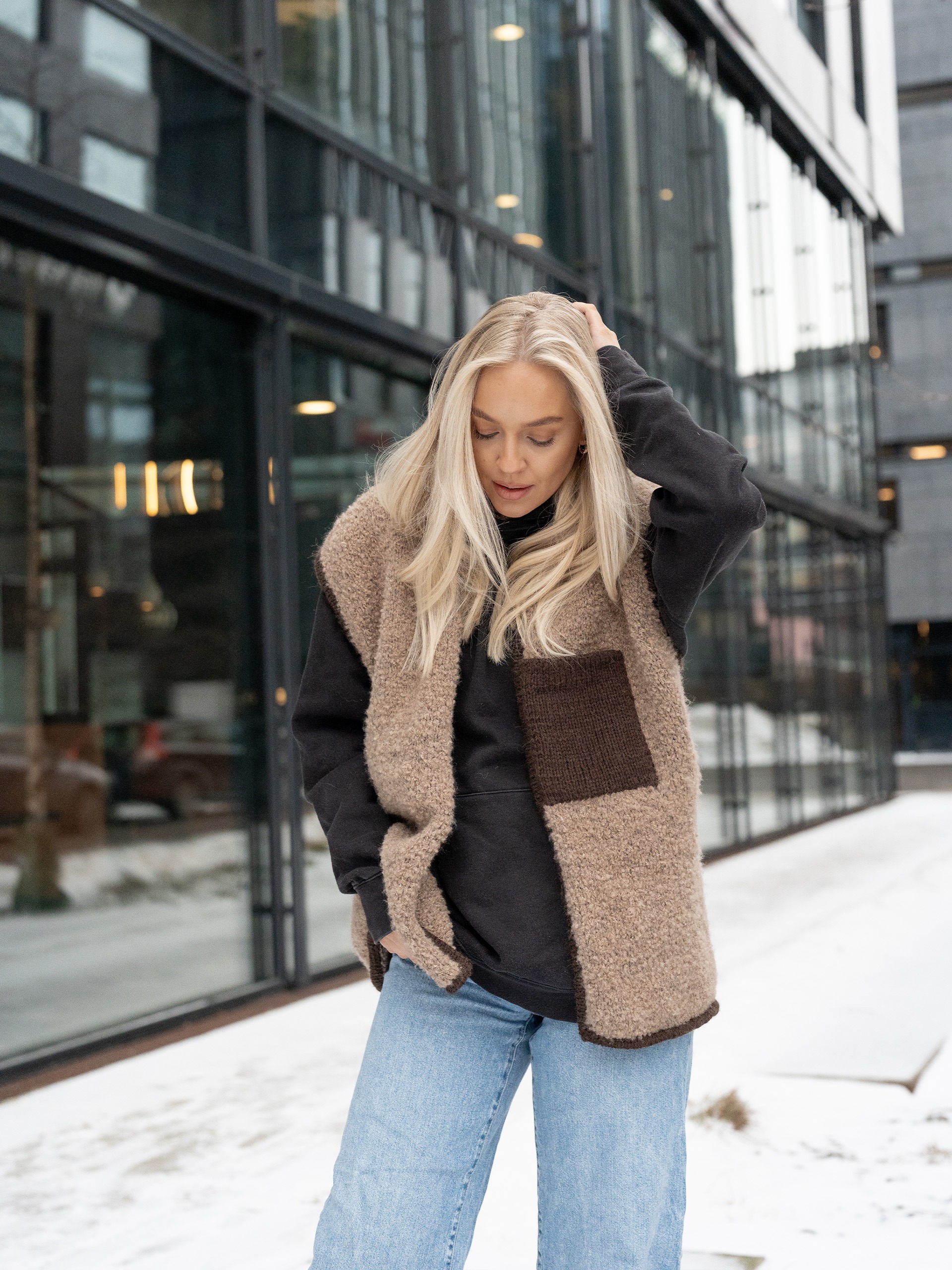 621V-01b ARLO knit vest