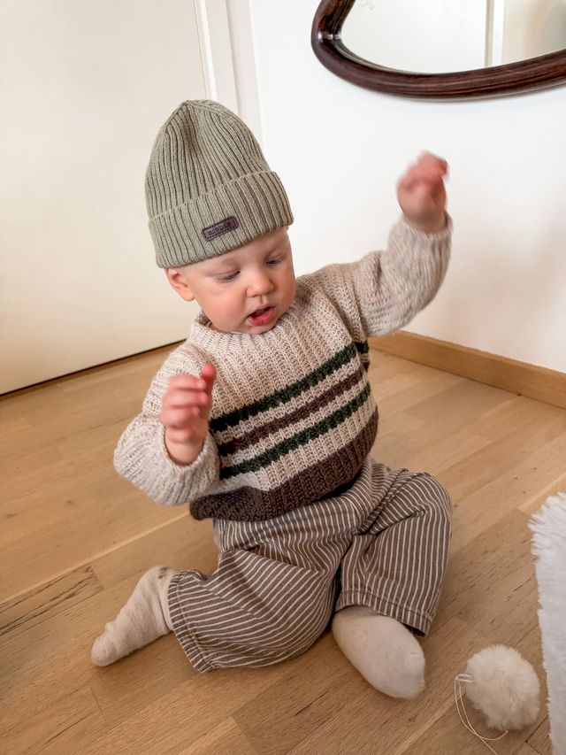 621V-05c TILO sweater