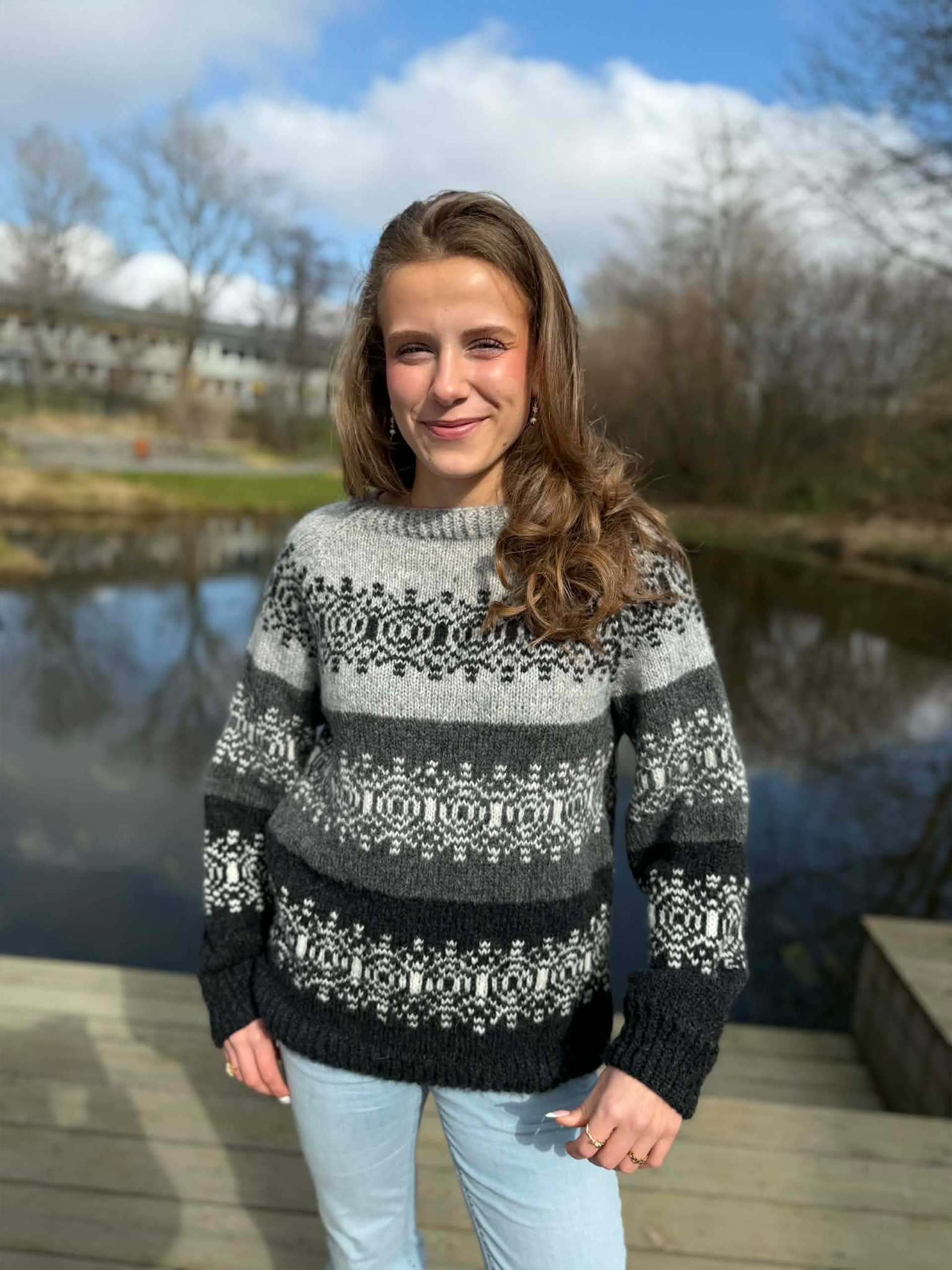 621VL-02d Vigre sweater