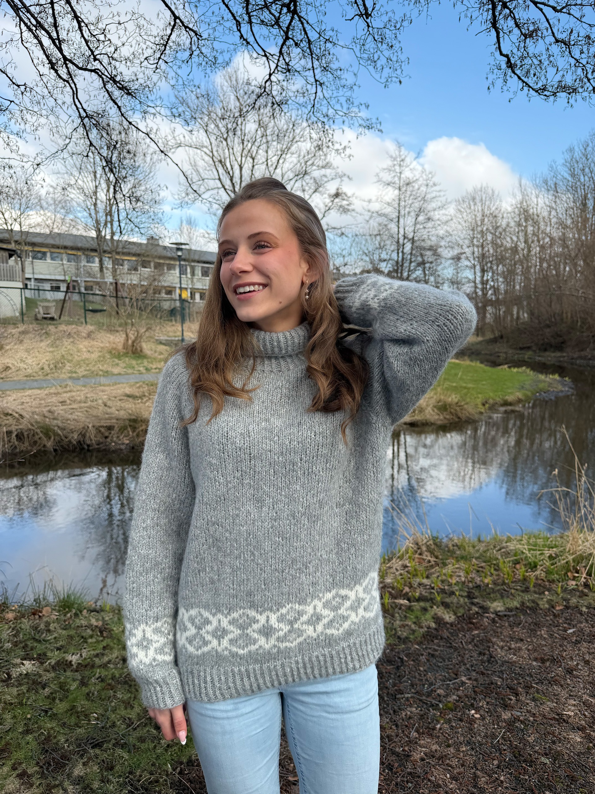 621VL-03d Vintra sweater