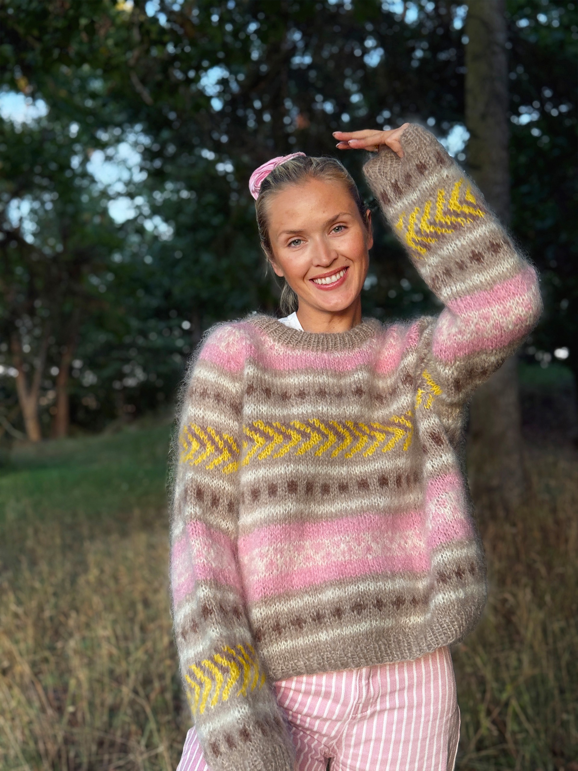 IR 02-05g Hanami raglansweater (Påfugl in Paris)