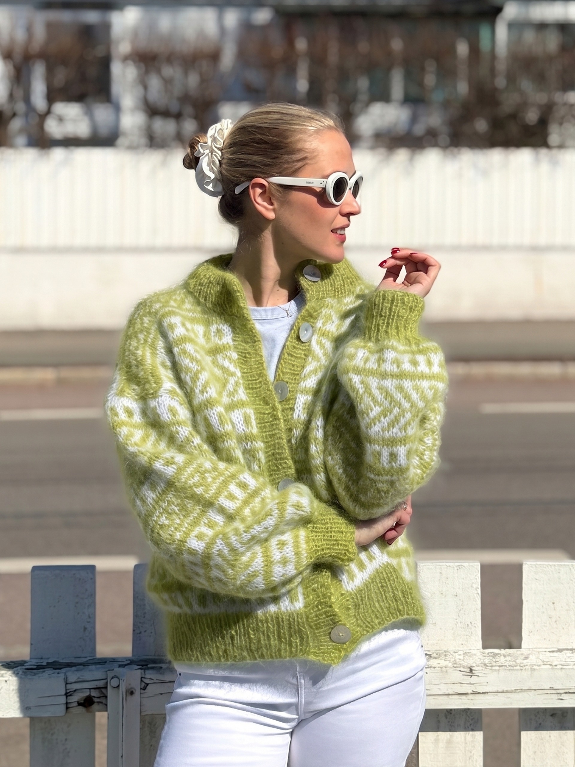 IR 02-08d Hanami raglansweater (Fnugg in Florence)