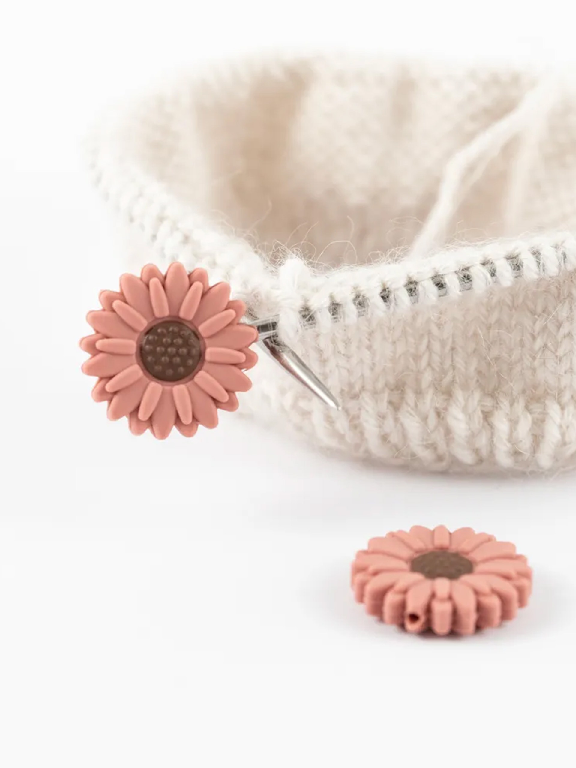 Maskestopper - brun blomst