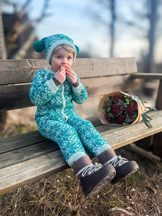 621MS-11b Selbu heldragt og hue