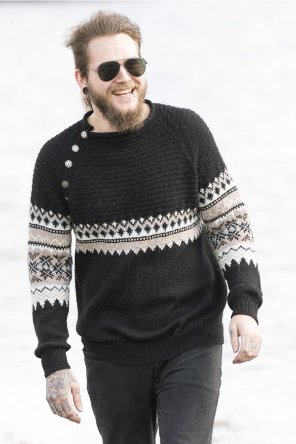 1709-10 Fryd sweater sort