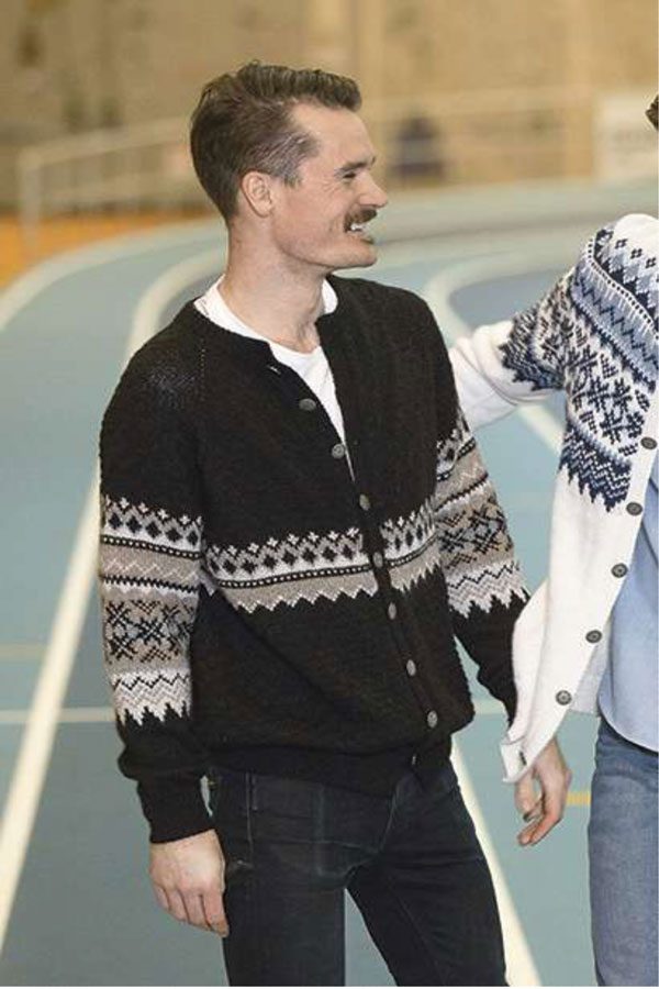 1803-1 Fryd kofte svart